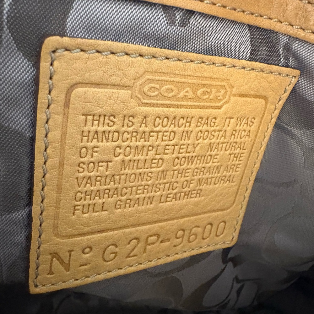 Vintage Coach Mustard Leather Tote No. G2P-9600 Like New - Picture 4 of 6